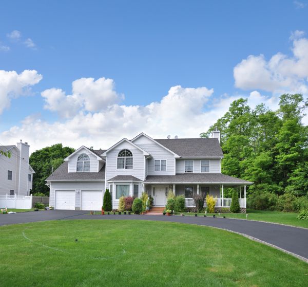 Cost of Driveway Blacktop Installation in Bellevue